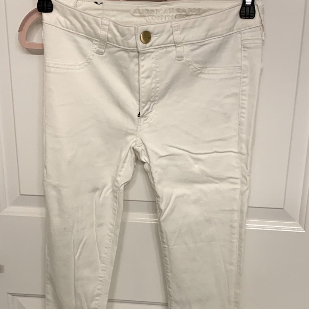 American Eagle white jeggings